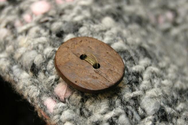 Sweter damski żakiet kardigan Portugalia 36S szary róż wełna