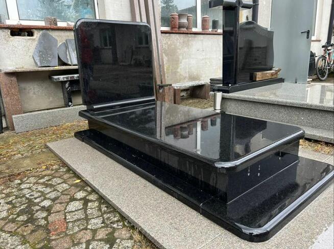 Świat z Granitu Sp. z o.o.