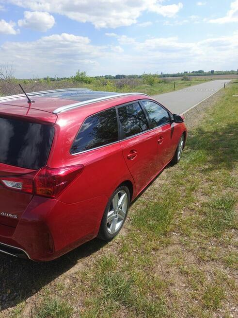 Toyota Auris kombi Rok2014
