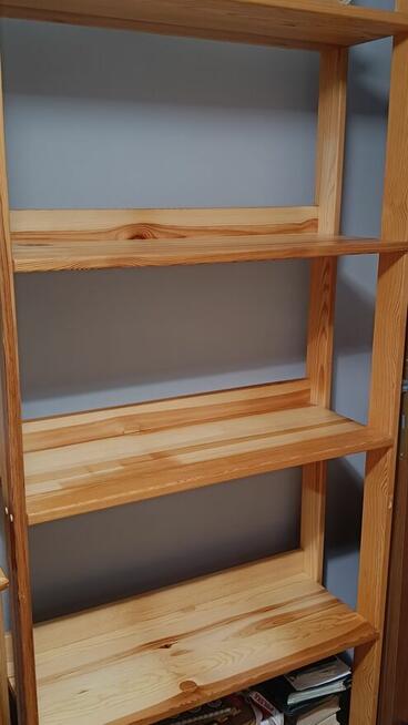 Sprzedam meble sosnowe w dobrym stanie