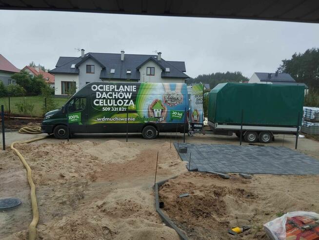 Wdmuchiwanie Celulozy Wełną Ocieplenie Domu Dachu Poddasza