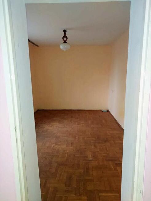 Sprzedam dom jednorodzinny DO REMONTU