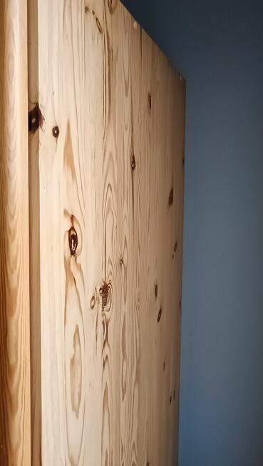 Sprzedam meble sosnowe w dobrym stanie