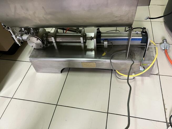 Dozownik do past z mieszalnikiem