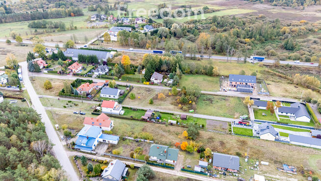 Atrakcyjna działka w Solcu pod dom lub usługi