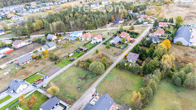 Atrakcyjna działka w Solcu pod dom lub usługi