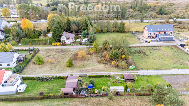 Atrakcyjna działka w Solcu pod dom lub usługi