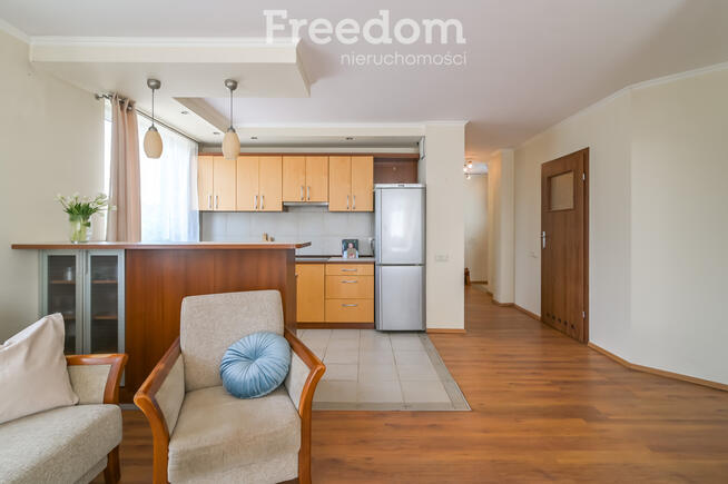 Ustawne mieszkanie z dużym tarasem