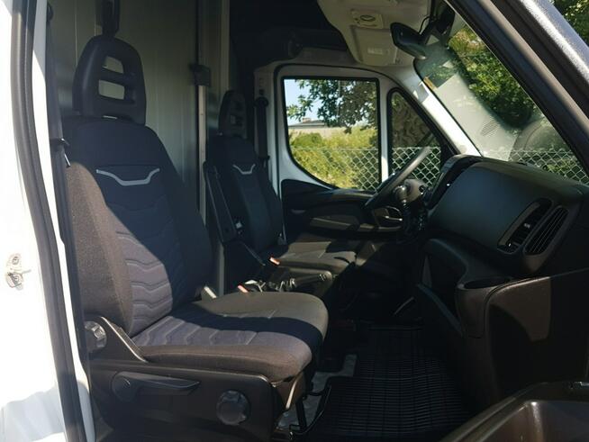 Iveco Daily KONTENER NISKOPODŁOGOWY 4,43x2,23x2,42 KAMPER SKLEP BAR FOODTRUCK AC