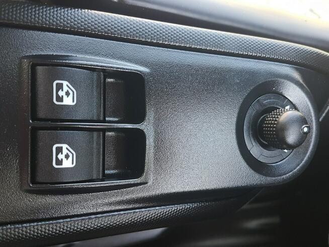 Iveco Daily KONTENER NISKOPODŁOGOWY 4,43x2,23x2,42 KAMPER SKLEP BAR FOODTRUCK AC