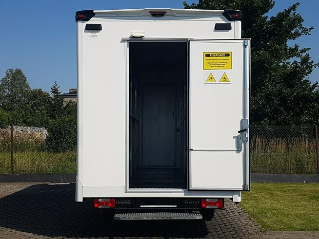 Iveco Daily KONTENER NISKOPODŁOGOWY 4,43x2,23x2,42 SKLEP BAR FOODTRUCK KAMPER AC