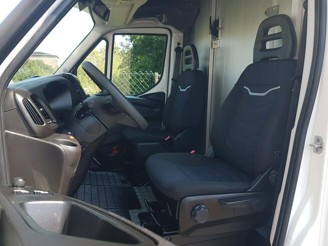 Iveco Daily KONTENER NISKOPODŁOGOWY 4,43x2,23x2,42 SKLEP BAR FOODTRUCK KAMPER AC