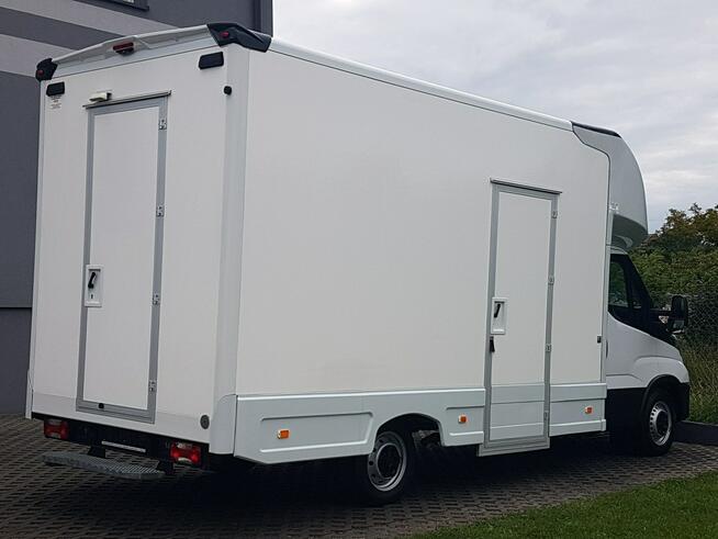 Iveco Daily KONTENER NISKOPODŁOGOWY 4,43x2,23x2,42 SKLEP BAR FOODTRUCK KAMPER AC