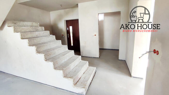 Wyjątkowy dom z potencjałem i dużym garażem!