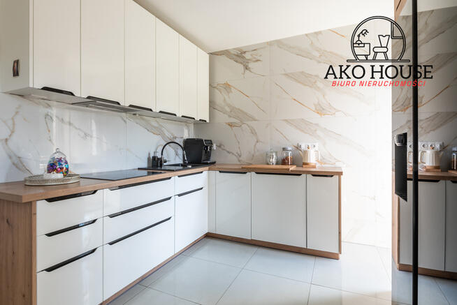 Dom marzeń w Choroszczy – 225 m², kominek, 7 pokoi