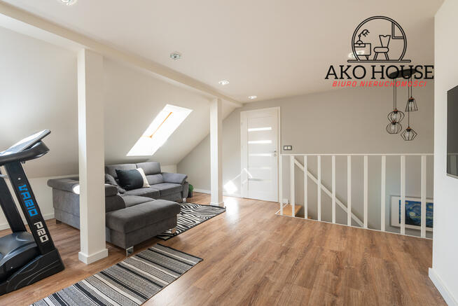 Dom marzeń w Choroszczy – 225 m², kominek, 7 pokoi