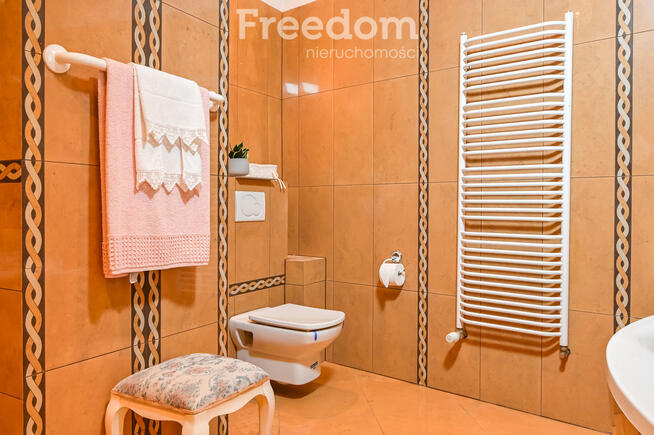 Dom w pięknej okolicy nad jeziorem, 700 m Osowej