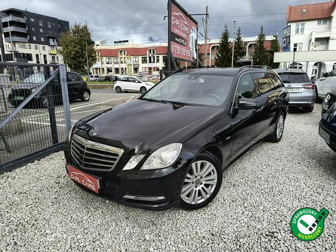 Mercedes E 350 Podgrzewana Kanapa tył| Nawigacja| Kamera cofania| RADAR| Skóry|FULL