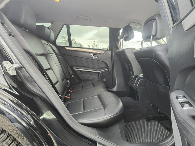 Mercedes E 350 Podgrzewana Kanapa tył| Nawigacja| Kamera cofania| RADAR| Skóry|FULL