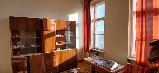 Przestronne mieszkanie w kamienicy do remontu