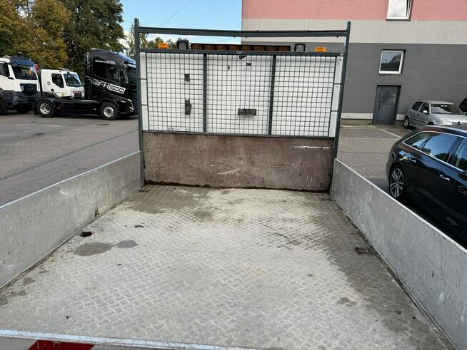 Nissan Cabstar Doka skrzynia ładunkowa