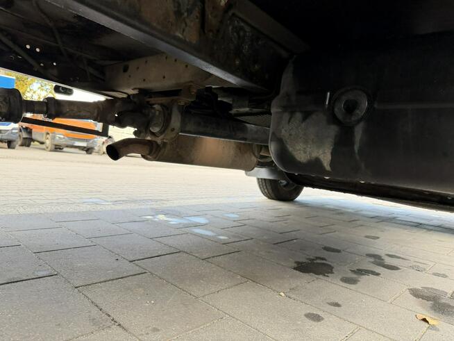 Nissan Cabstar Doka skrzynia ładunkowa