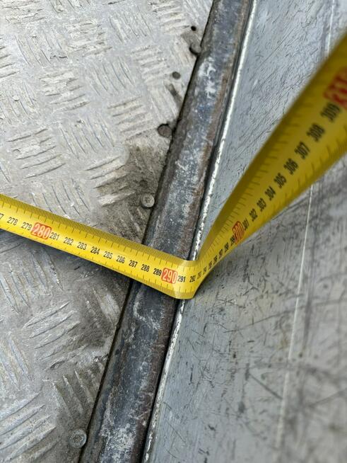 Nissan Cabstar Doka skrzynia ładunkowa