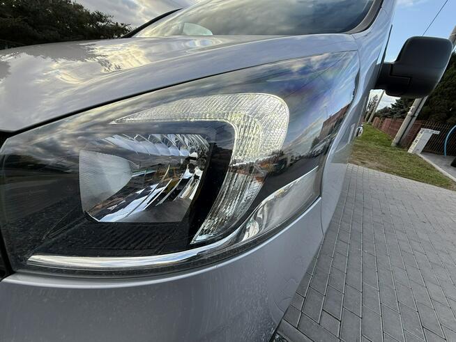 Opel Vivaro B 1.6CDTi LED 2016r Klimatyzacja Nawigacja 3-Osobowy Hak!