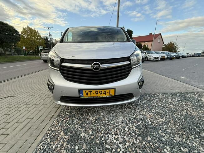 Opel Vivaro B 1.6CDTi LED 2016r Klimatyzacja Nawigacja 3-Osobowy Hak!