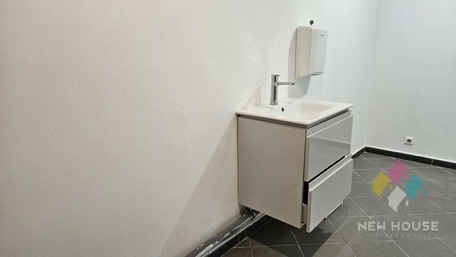 Lokal handlowo-usługowy w D.H Manhattan