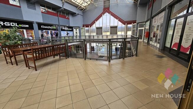 Lokal handlowo-usługowy w D.H Manhattan 110m2