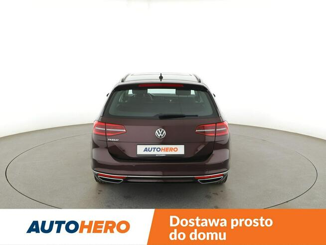 Volkswagen Passat 4x4 DSG panorama navi klima auto grzane fotele czujniki parkowania hak