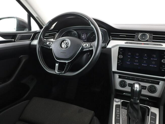 Volkswagen Passat 4x4 DSG panorama navi klima auto grzane fotele czujniki parkowania hak