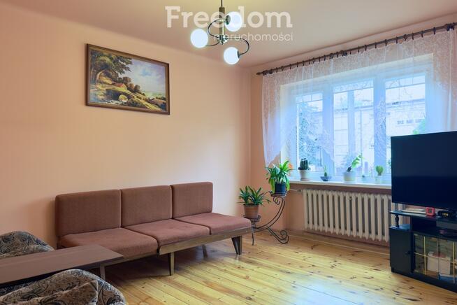 Dom z 2 lokalami - mieszkaj i zarabiaj