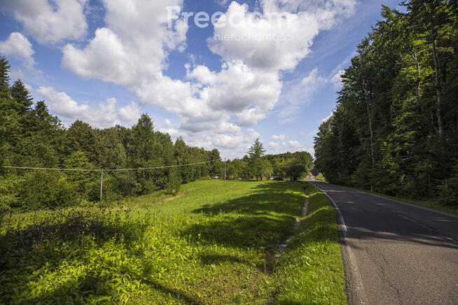 Działki budowlane wśród zieleni