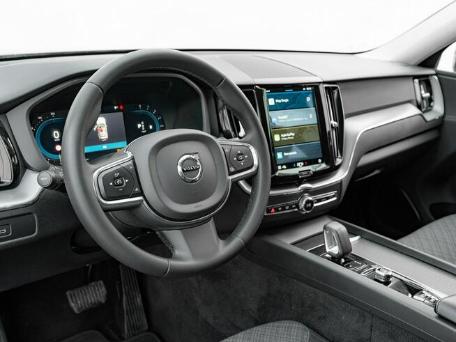 Volvo XC 60 DW8TM28#B4 B ESSENTIAL Cz.cof LED 2 stref klima Salon PL VAT23%