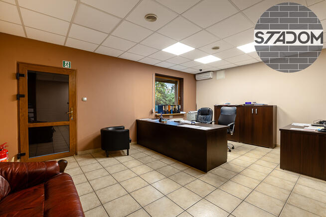 Dom z halami magazynowymi – Miejska Górka