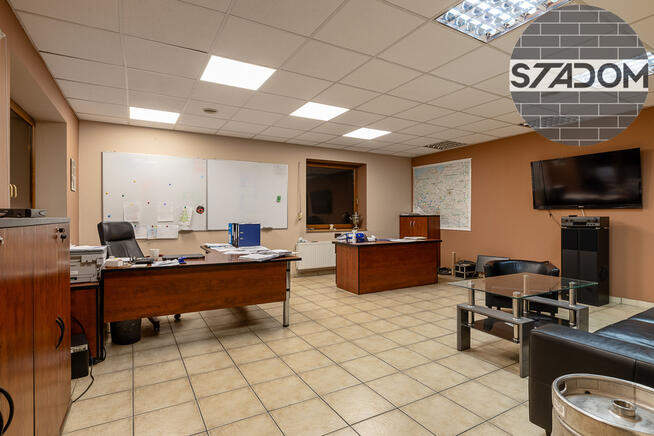 Dom z halami magazynowymi – Miejska Górka