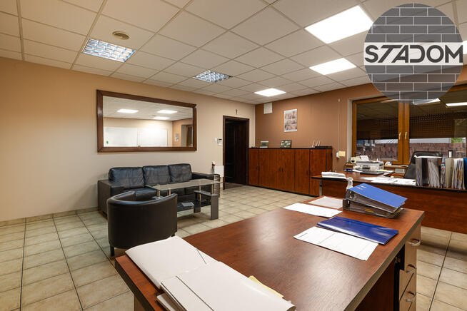 Dom z halami magazynowymi – Miejska Górka