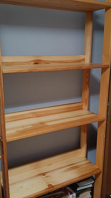 Sprzedam meble sosnowe w dobrym stanie