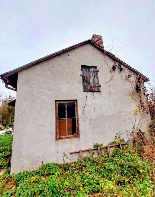 Sprzedam dom jednorodzinny DO REMONTU