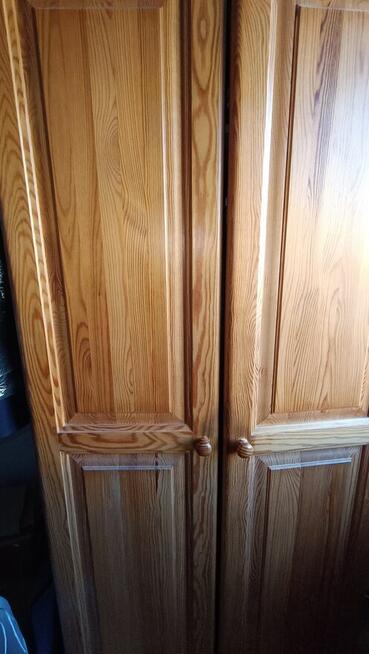 Sprzedam meble sosnowe w dobrym stanie