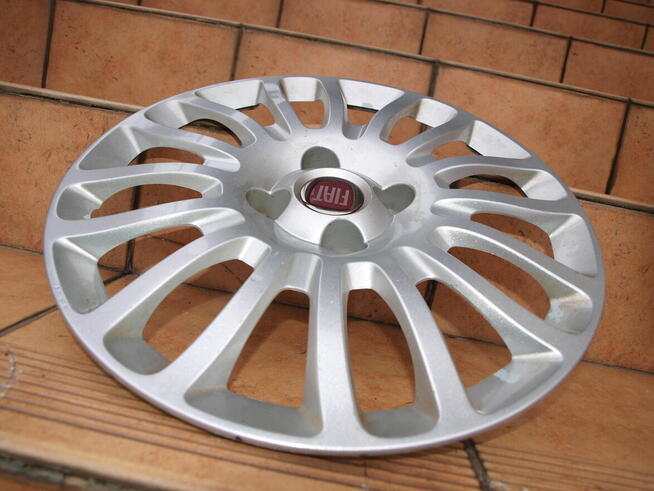 Fiat kołpaki 15 oryginalne (komplet 4 sztuki)
