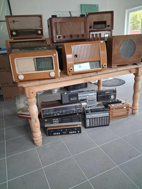 Loppis ze Szwecji z towarem i samochód Volvo XC 70 rok 2004