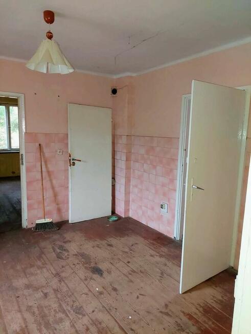 Sprzedam dom jednorodzinny DO REMONTU