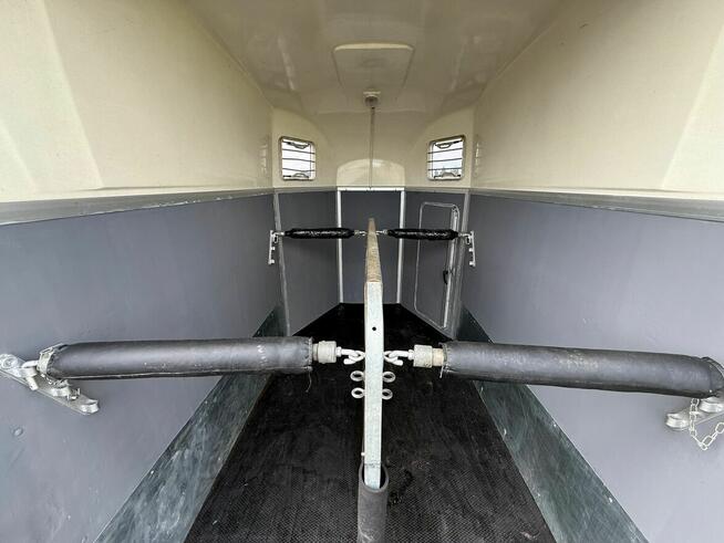 Humbaur Balios Przyczepa dla 2 koni używana zarejestrowana