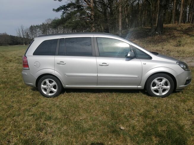 Opel zafira b sprzedam zamienię