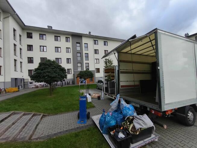 OSTROŁĘKA KOMPLEKSOWE PRZEPROWADZKI I TRANSPORT