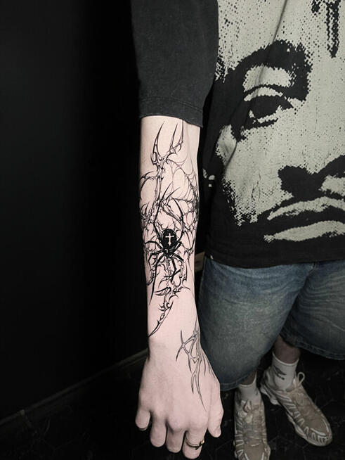 Tatuaż Łódź Piotrkowska 85 Realizm Fine Line Cover