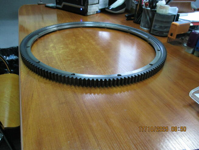 Wieniec koła zamachowego SW680